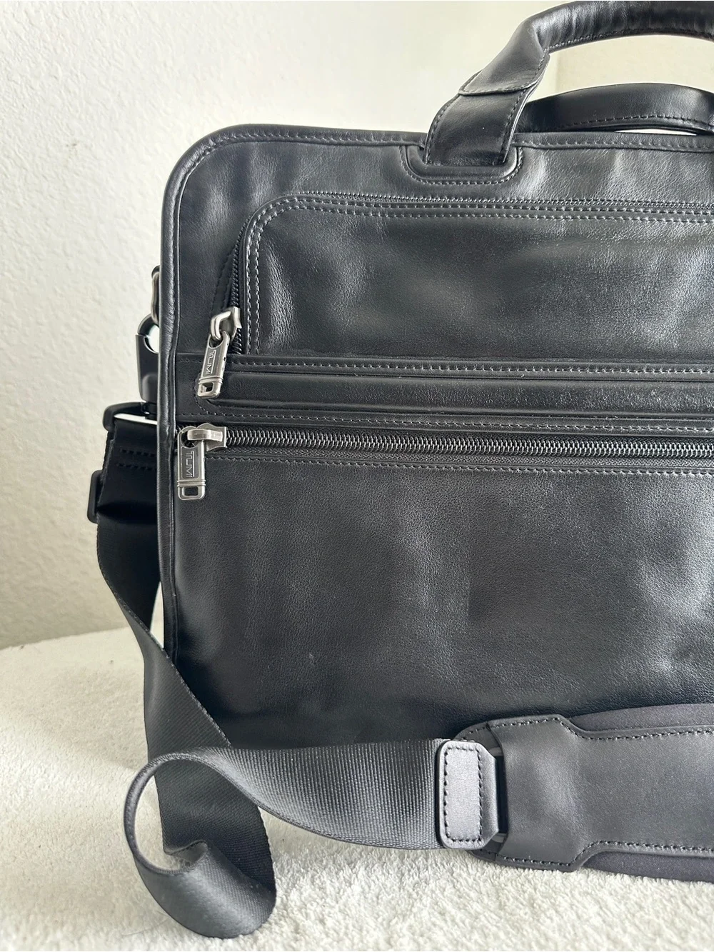 Tumi Portfolio Black Leather Briefcase Laptop Travel Bag
